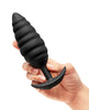 Cargue la imagen en el visor de la galería, Plug de silicona con textura y vibración BVibe Twist, material seguro para el cuerpo, punta cónica, negro