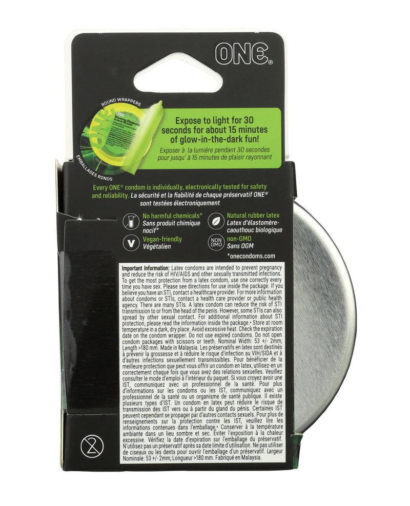 Bild in den Galerie-Viewer laden, One Glowing Pleasures Kondome - Packung mit 3