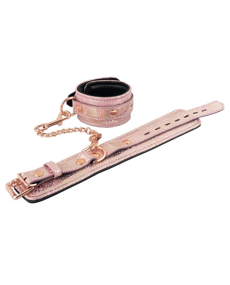 Carica l'immagine nel visualizzatore Galleria, Spartacus Wrist Restraints w/Leather Lining - Pink Snakeskin Micro Fiber