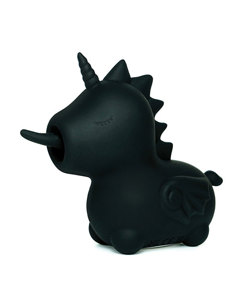 Lataa kuva gallerian katseluohjelmaan, Unihorn Wild Spirit - Black