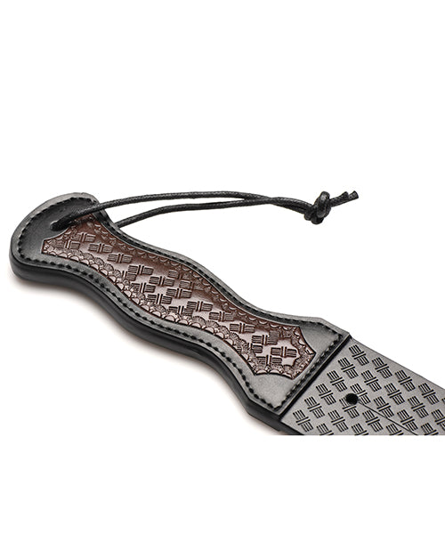 Bild in den Galerie-Viewer laden, STRICT Scottish Tawse Whip - Black/Brown