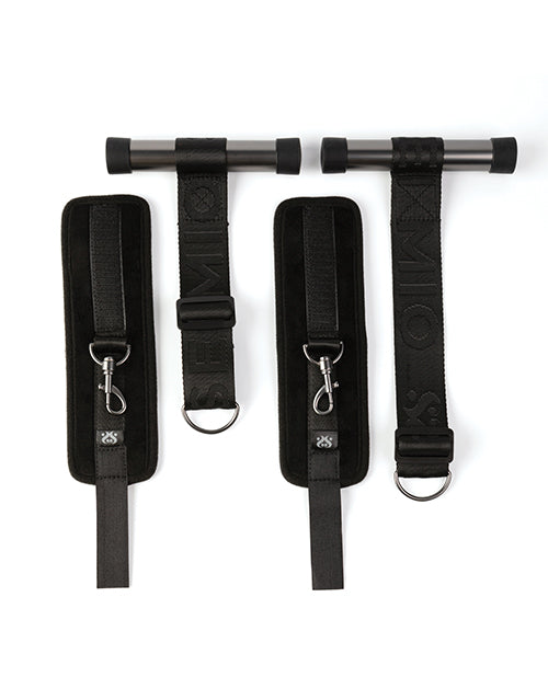 Bild in den Galerie-Viewer laden, Sei Mio Doorway Play Adjustable Over Door Cuff Restraints - Black