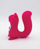 Indlæs billede i gallerifremviser, Natalies Legetøjskasse Skrigende Egern Pulserende og Vibrerende - Hot Pink
