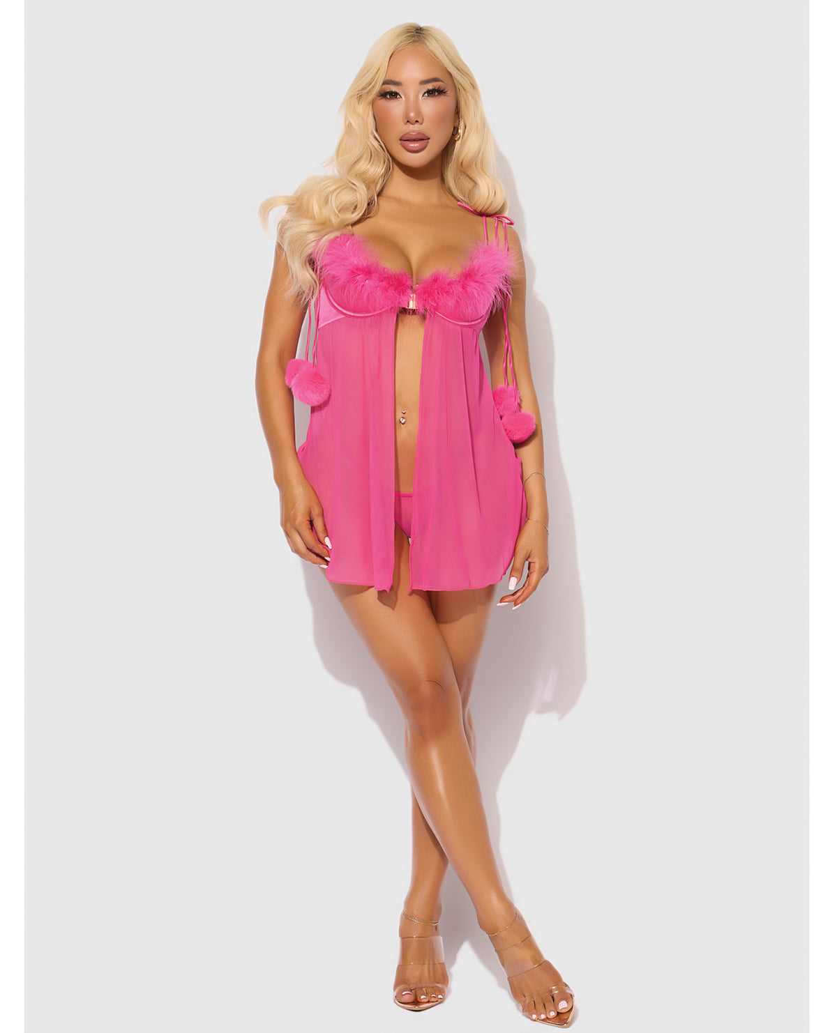 Conjunto de lencería rosa de malla con marabú, babydoll y tanga
