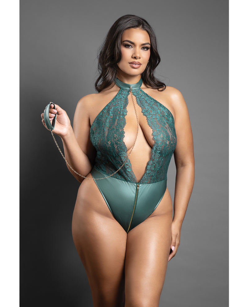 Cargue la imagen en el visor de la galería, Body teddy Domina verde de encaje, cuello halter, con cremallera, cadena desmontable y correa, talla queen
