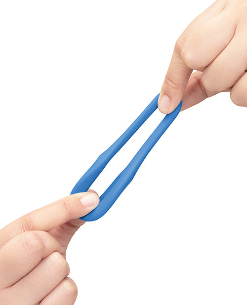 Chingă pentru penis și testicule B Vibe Snug Ring Tri Sling, din silicon moale și elastic