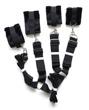 Încărcați imaginea în vizualizatorul Galerie, Set de lenjerie de pat Plesur Plush Bondage - Kit Negru de Miezul Nopții
