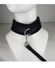 Load image into Gallery viewer, Spartacus Neoprene Collar &amp; Leash Set - Silver for Dogs
