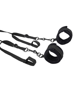 Versatile Restraint Connection Set for Enhanced Pleasure