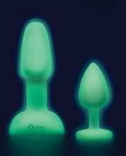 Load image into Gallery viewer, B-vibe Asstronaut Butt Play Set - Glow In The Dark
